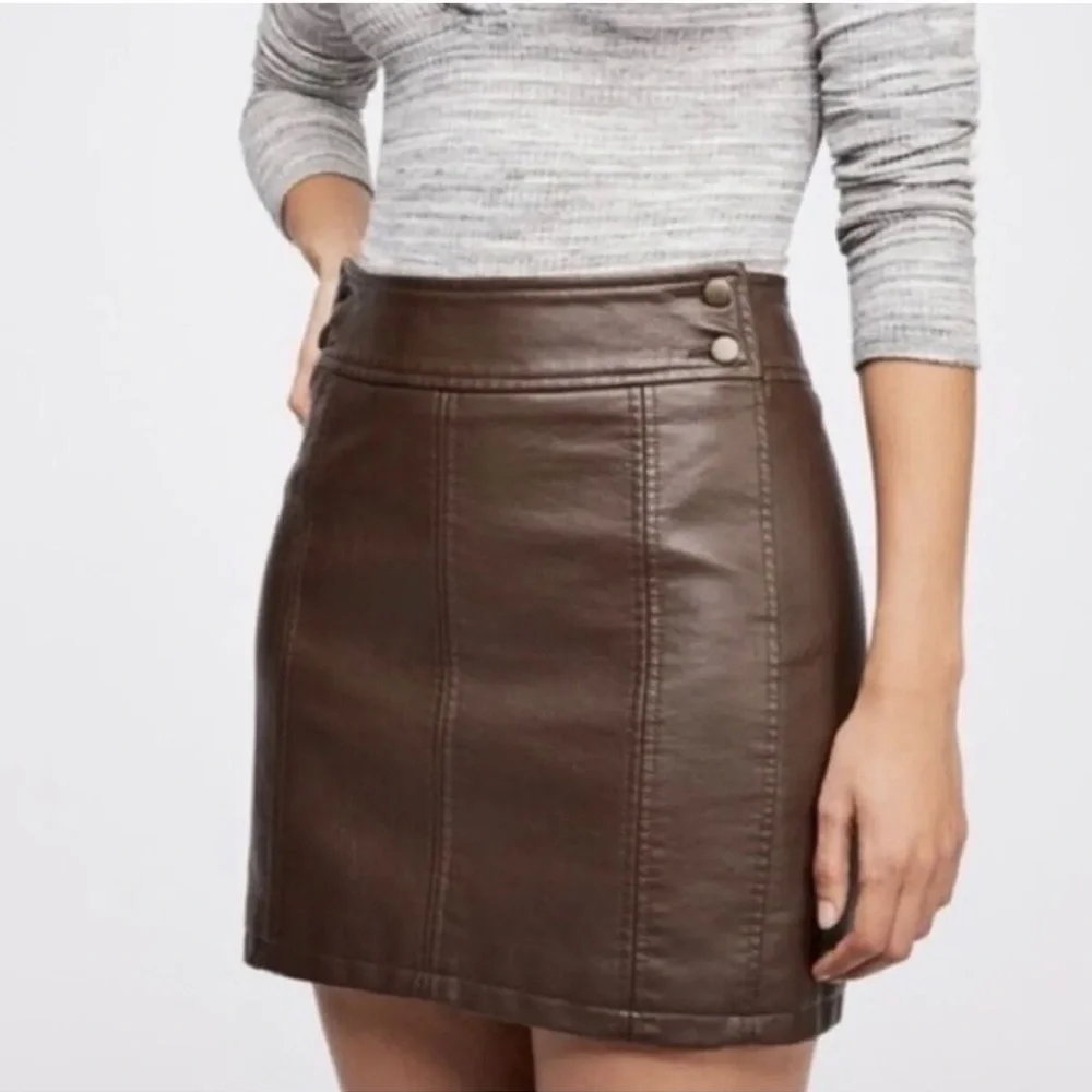 Free People | Brown | Mini Skirt Faux Leather Size:6 Brown
